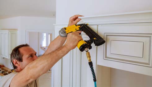 Factors to Consider When Buying a Nail Gun For Shiplap