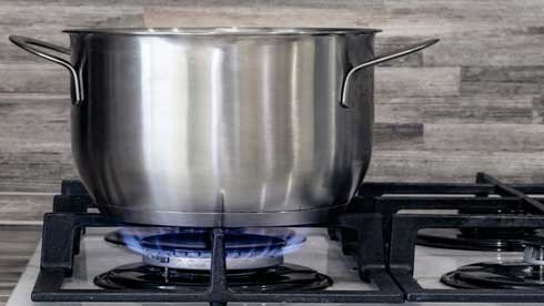 Guides on How to Choose Best Cookware for Gas Stove