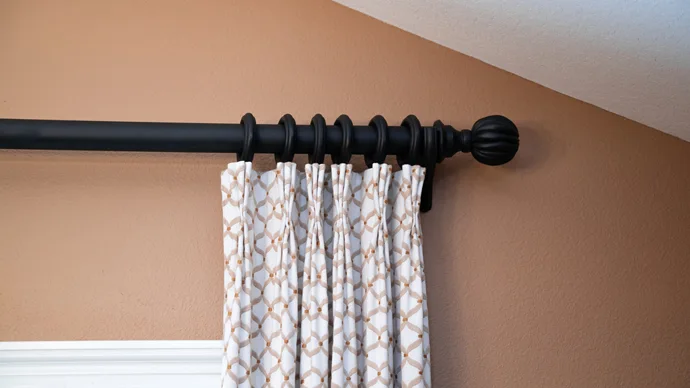 Best Curtain Rods for Living Room : Top 5 Pick for 2024