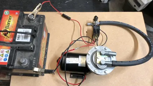 piston vacuum pump pressure