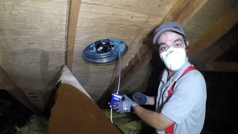 Power attic ventilator thermostat