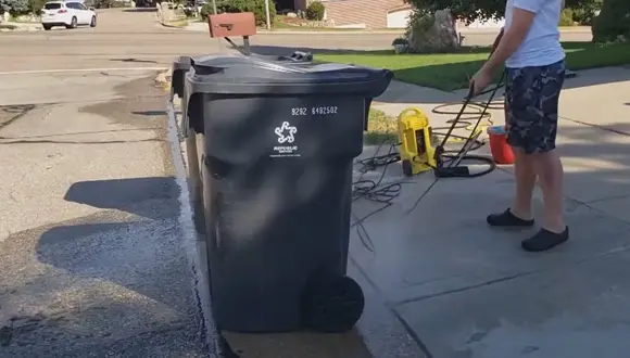 Ways to Stop Neighbors From Using Your Garbage Can