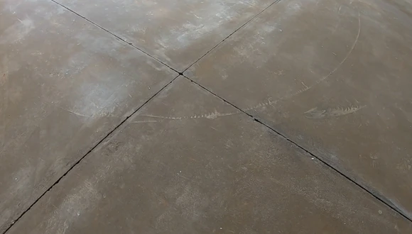 What Causes the Odor from Concrete Sealant