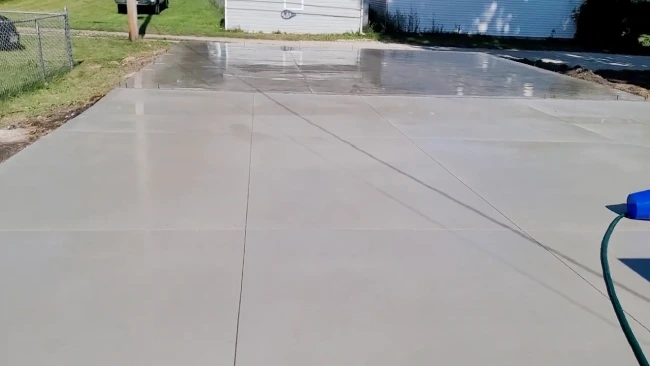 What Factors Affect Walking Time on Sealed Concrete